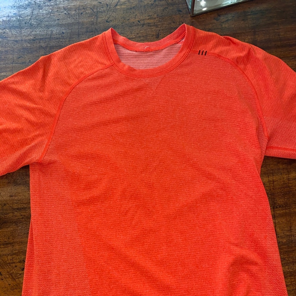 Men’s lululemon metal tech vent t-shirt